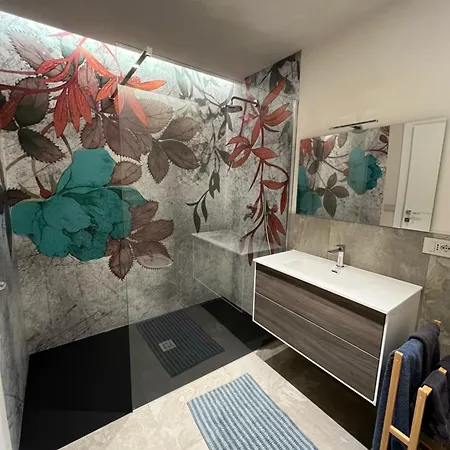 Saraillhome Apartment *